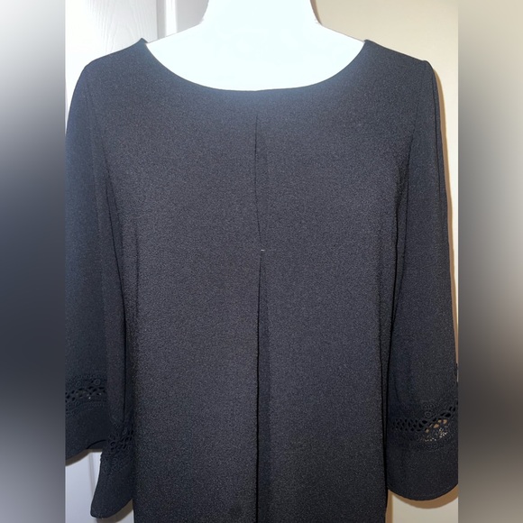 Madison Leigh Dress - Picture 2 of 5